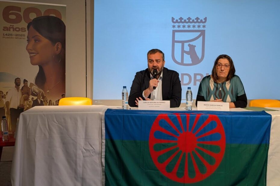 Carlos Segura inaugura una jornada sobre inclusión educativa de la comunidad gitana en Centro Madrid